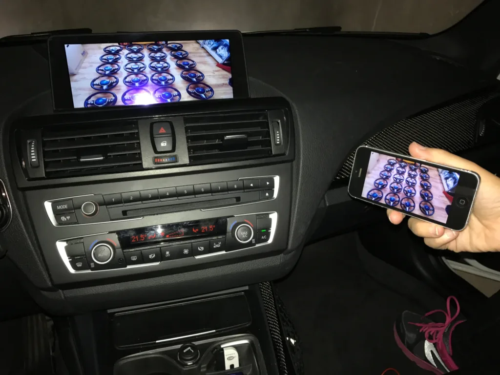 BMW M135i du 10-2012 avec Retrofits de 8 options catalogue BMW + une mise à jour complète du véhicule