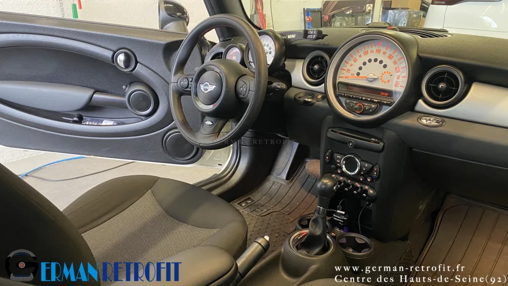 MINI Cabrio R57 LCI One N16 de 2012