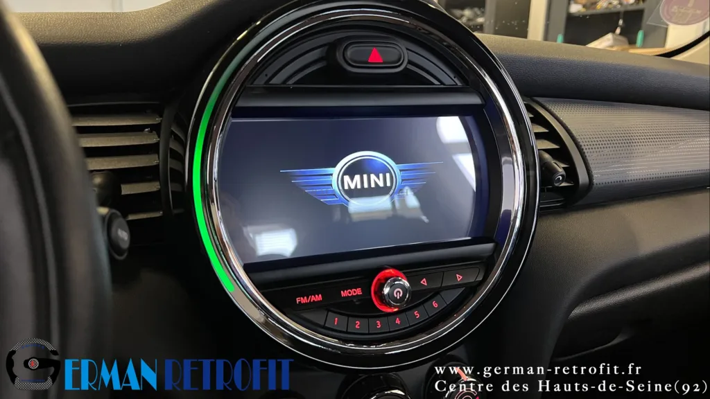 Système ANDROID Desk High – GERMAN RETROFIT, en déploiement sur la MINI Cooper F56 de 2016
