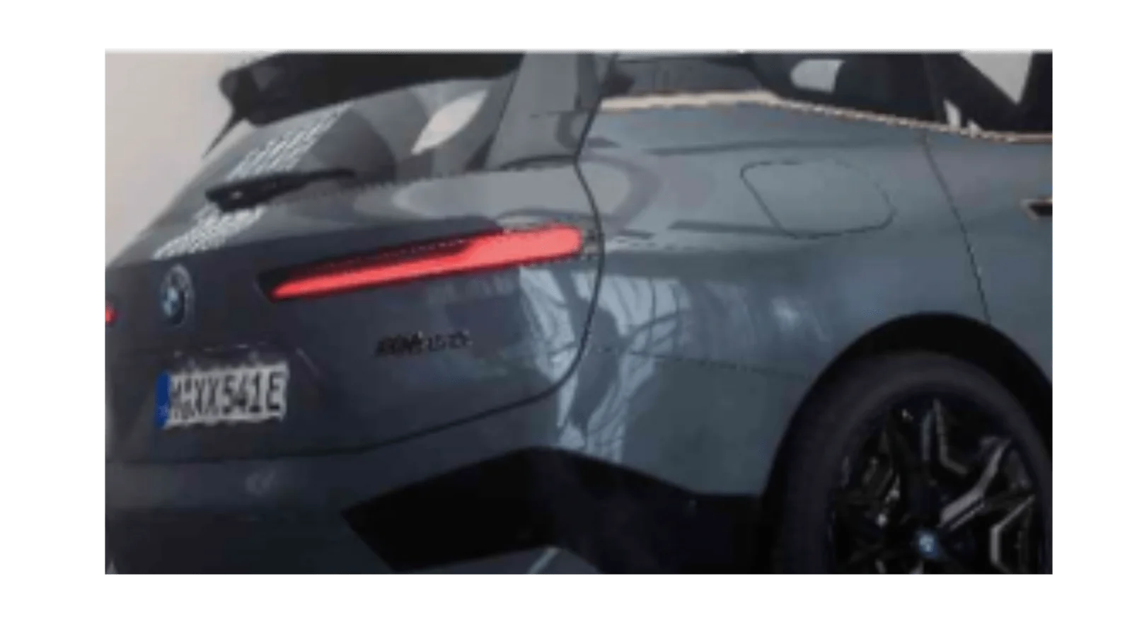 Arrière BMW iX M60